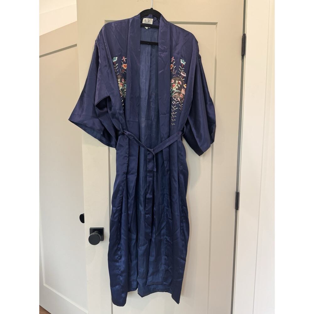 Vintage Zhenlong 100% Silk Embroidered Kimono Robe Long Navy Blue Large Women’s